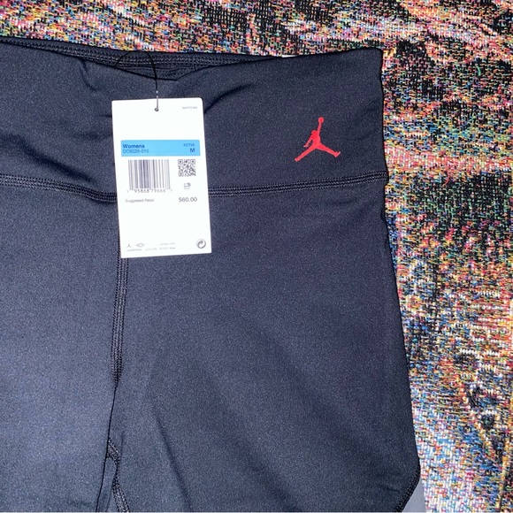 Air Jordan Women's Heritage Legging Shorts DO5026-010 AUTHENTIC NEW Size Medium - Picture 4 of 6